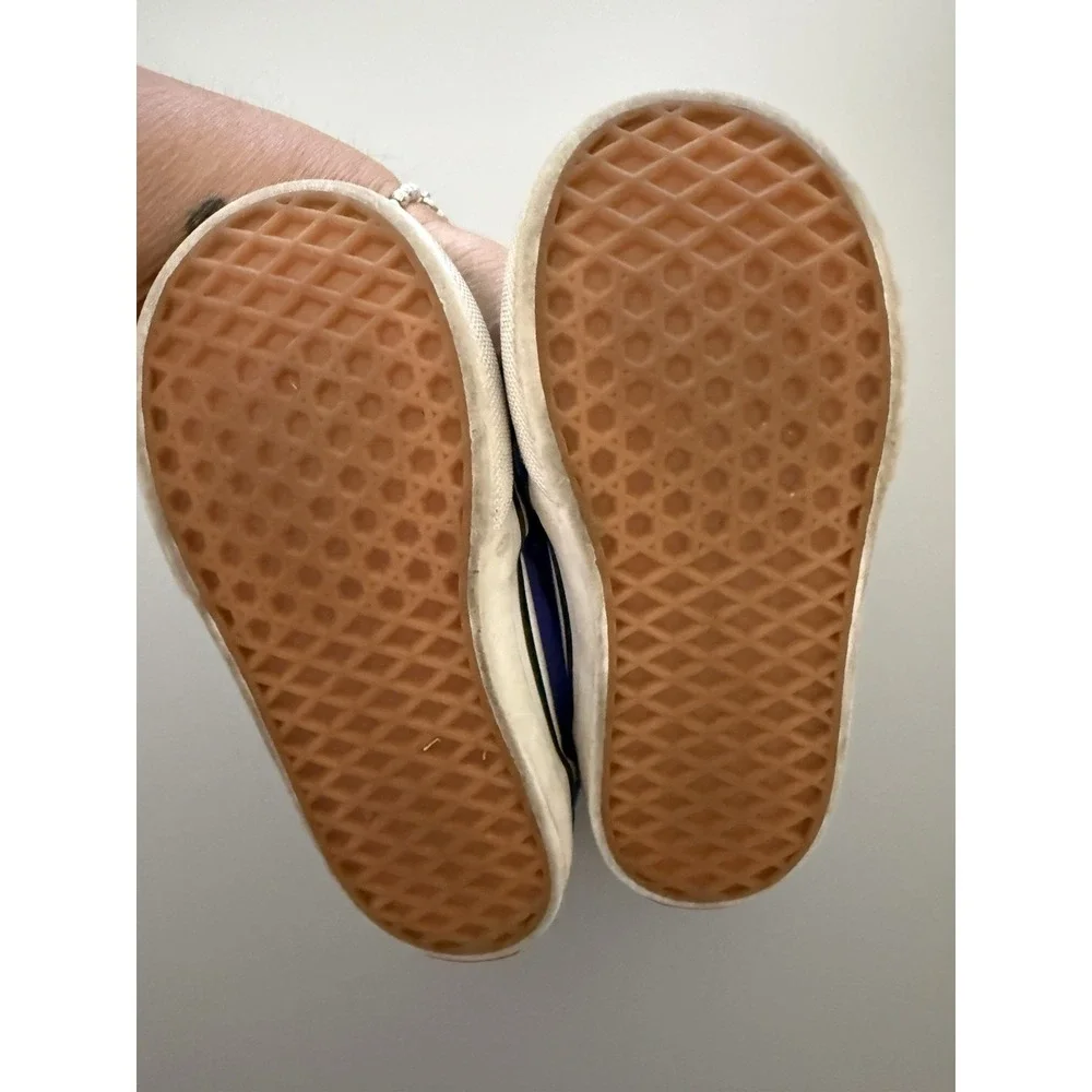 Vans Toddler Dinosaur Slip-On Shoes toddler size 6.5. SB25
